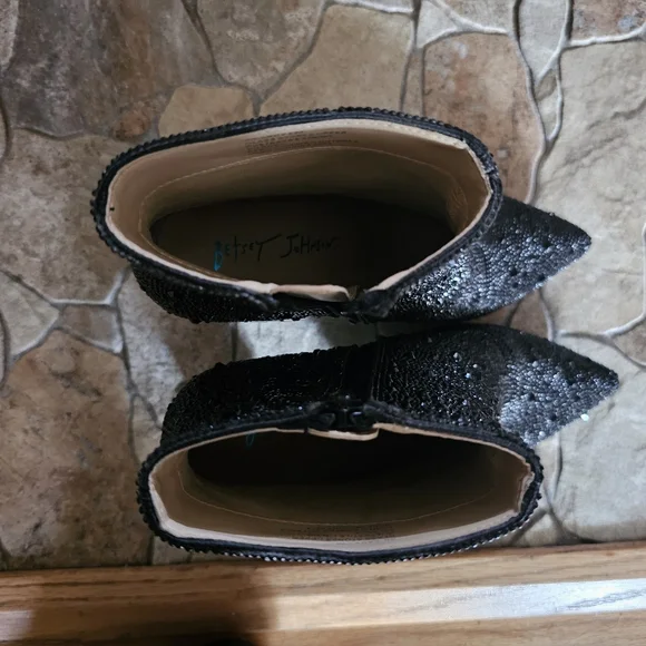Betsy Johnson CADY size 7 black - Picture 3 of 5